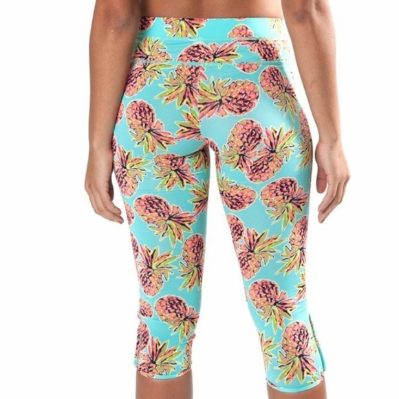 All For Color Women's Capri Leggings - Picture 2 of 8